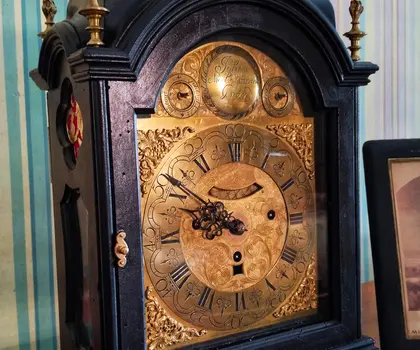 Stav hodin po restaurování; nepodléhá CC