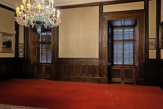 Koberec ochrání historickou parketovou podlahu, nepodléhá CC